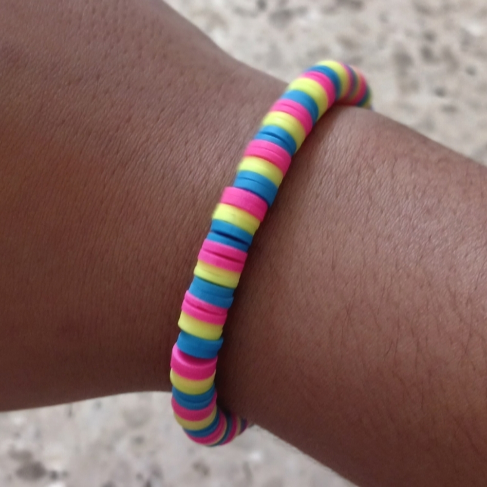 Handmade clay beaded bracelet!